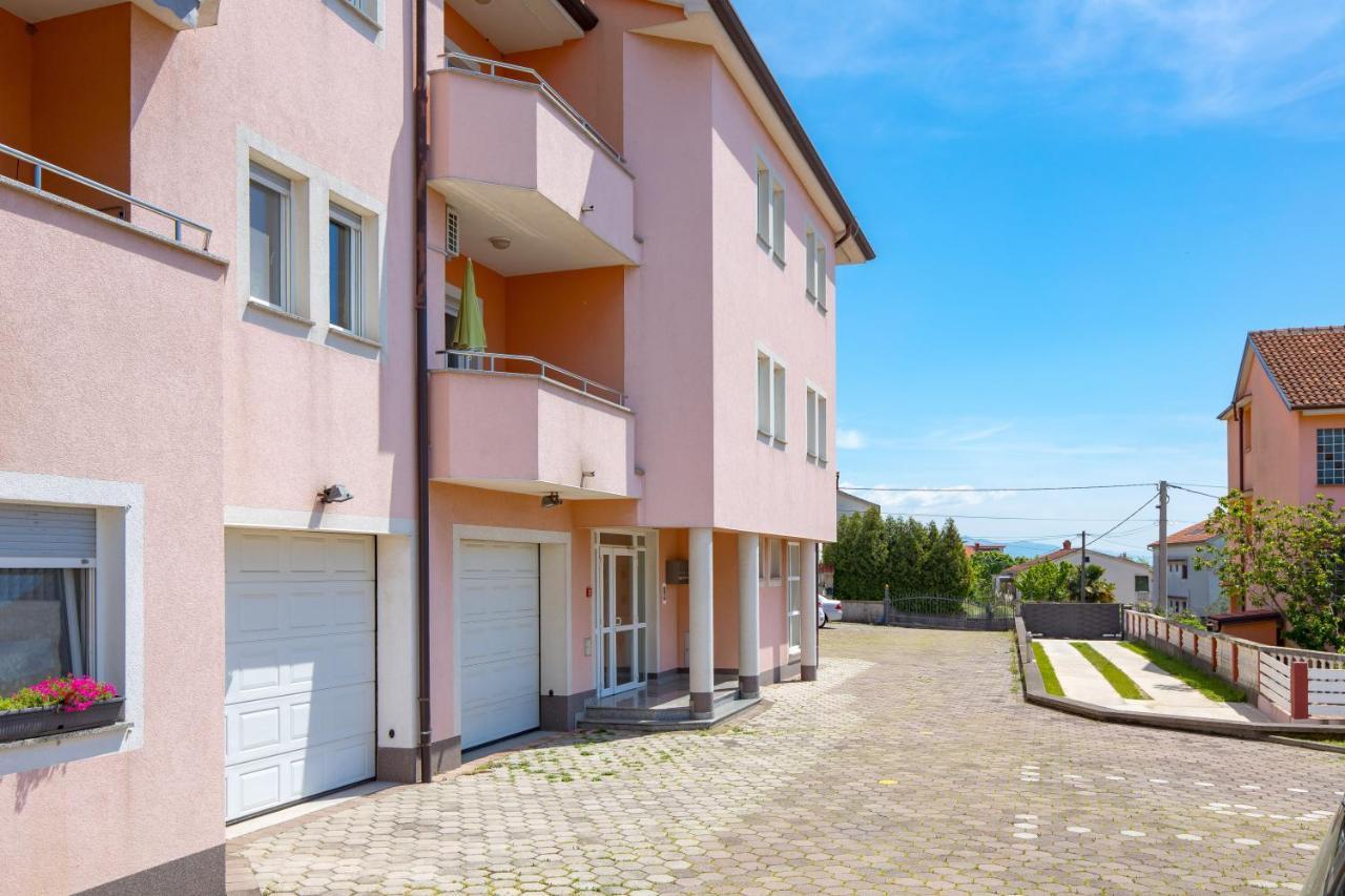 My Way Room, Parking, Sea View, Terrace * Rijeka